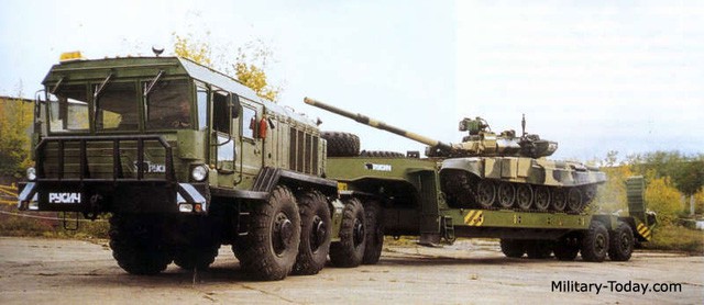 Đoàn xe tăng T-90S Việt Nam rồng rắn từ cảng về đơn vị như thế nào?